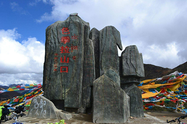 臻品環(huán)線，布宮，林芝，巴松措，大峽谷，拉姆拉錯，朗縣，澤當，羊湖6晚7日游